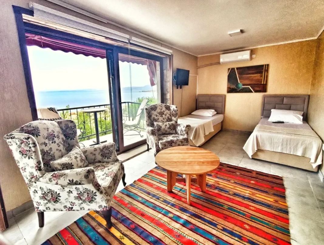 Family Room (4 Person)