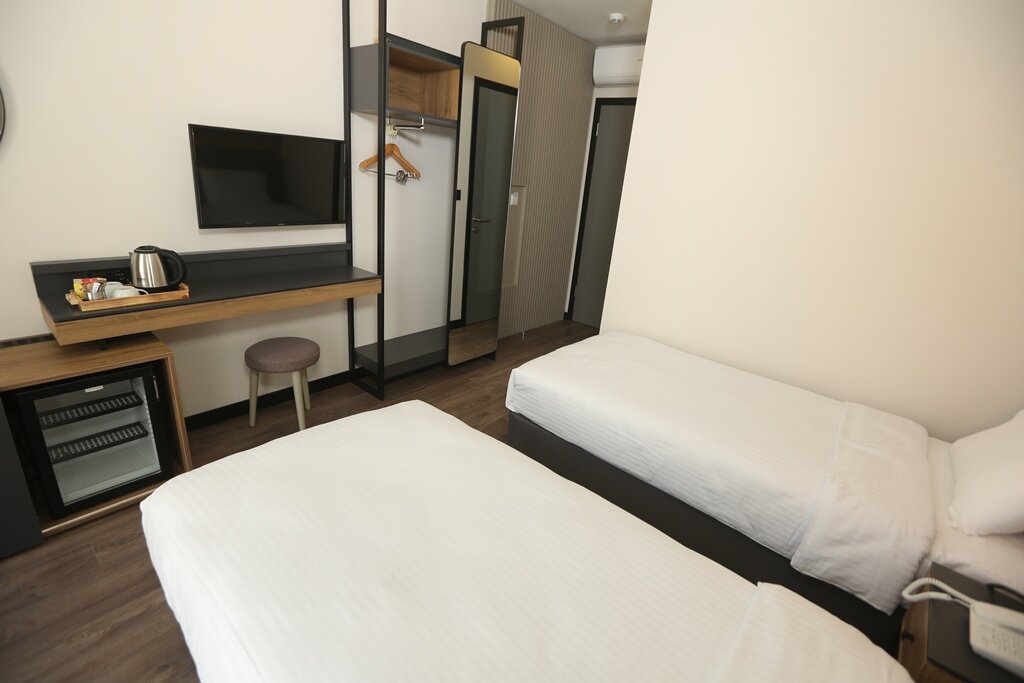 Moja City Hotel