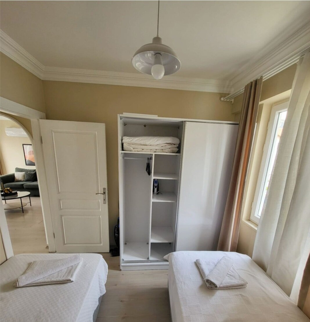 2+1 Balkonlu Bahçe ve Havuz Manzaralı Daire