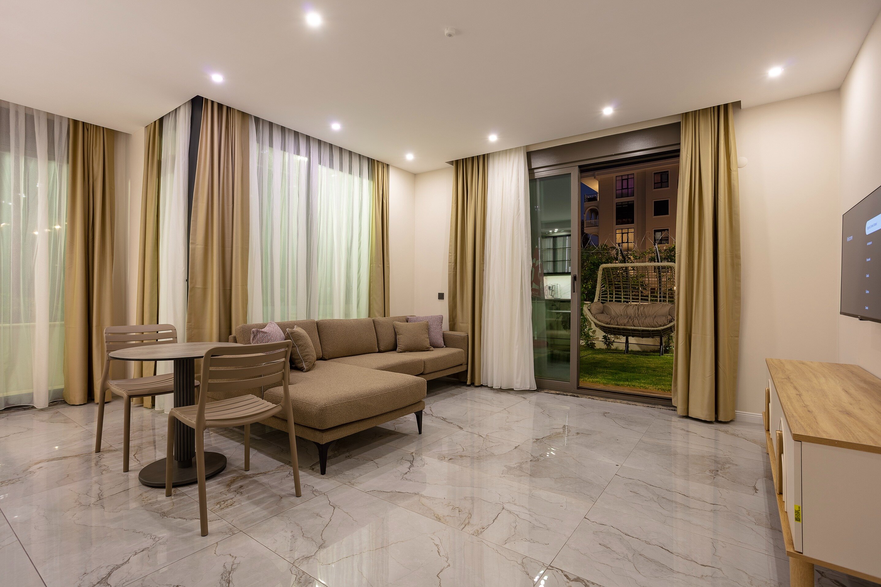 Premium Suite (Private Pool & Garden)