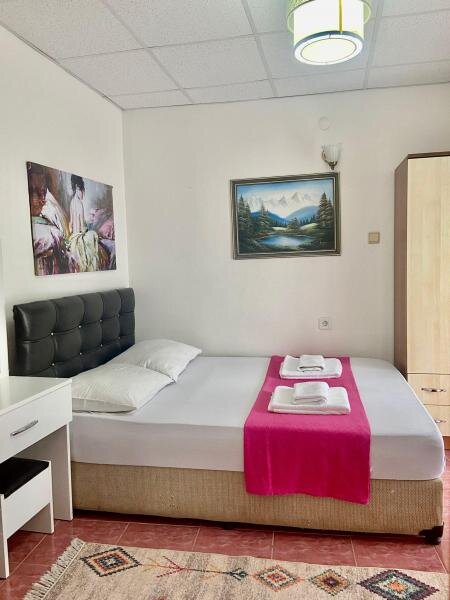 Can Butik Pansiyon Çeşme galeri 7