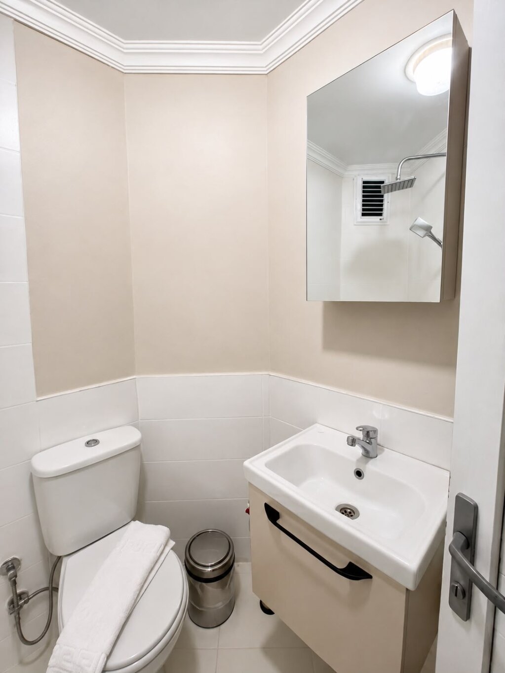 Deniz 61 Otel · 51