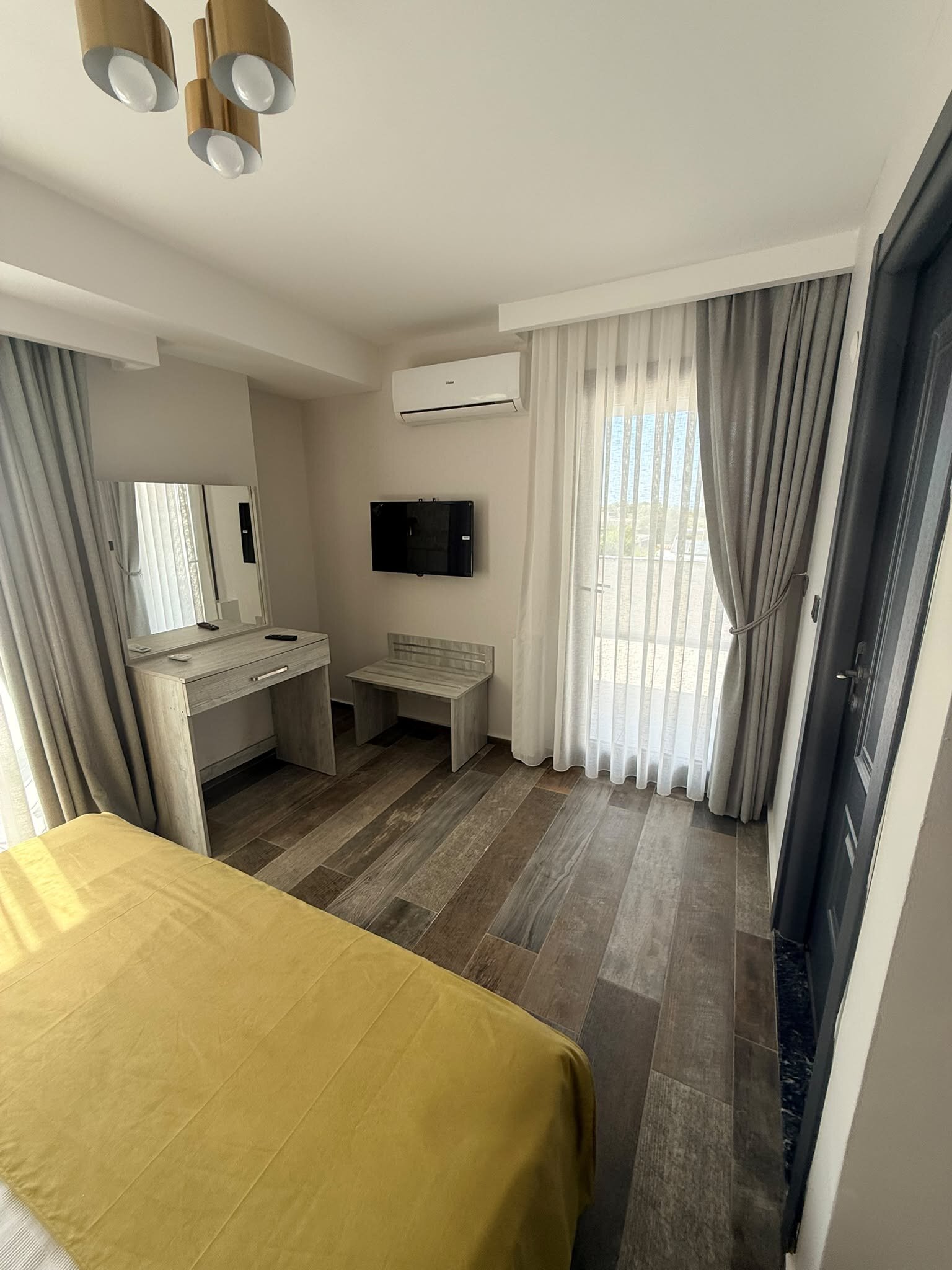 Deluxe Jacuzzi Room