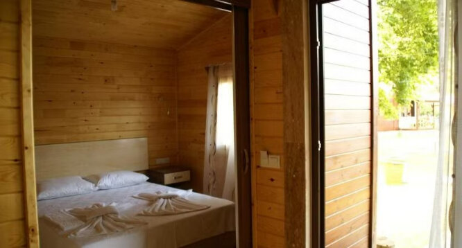 Bungalov, Kara Manzaralı (4 Kişilik)
