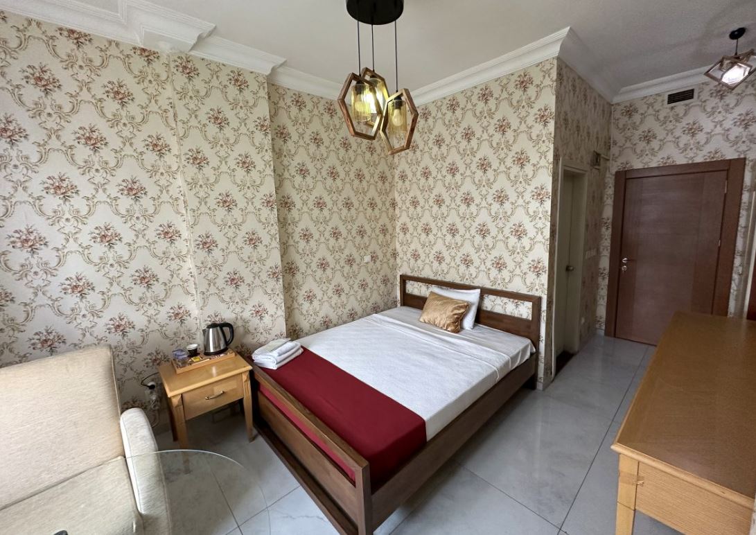 Deluxe Single Room (1 Person)