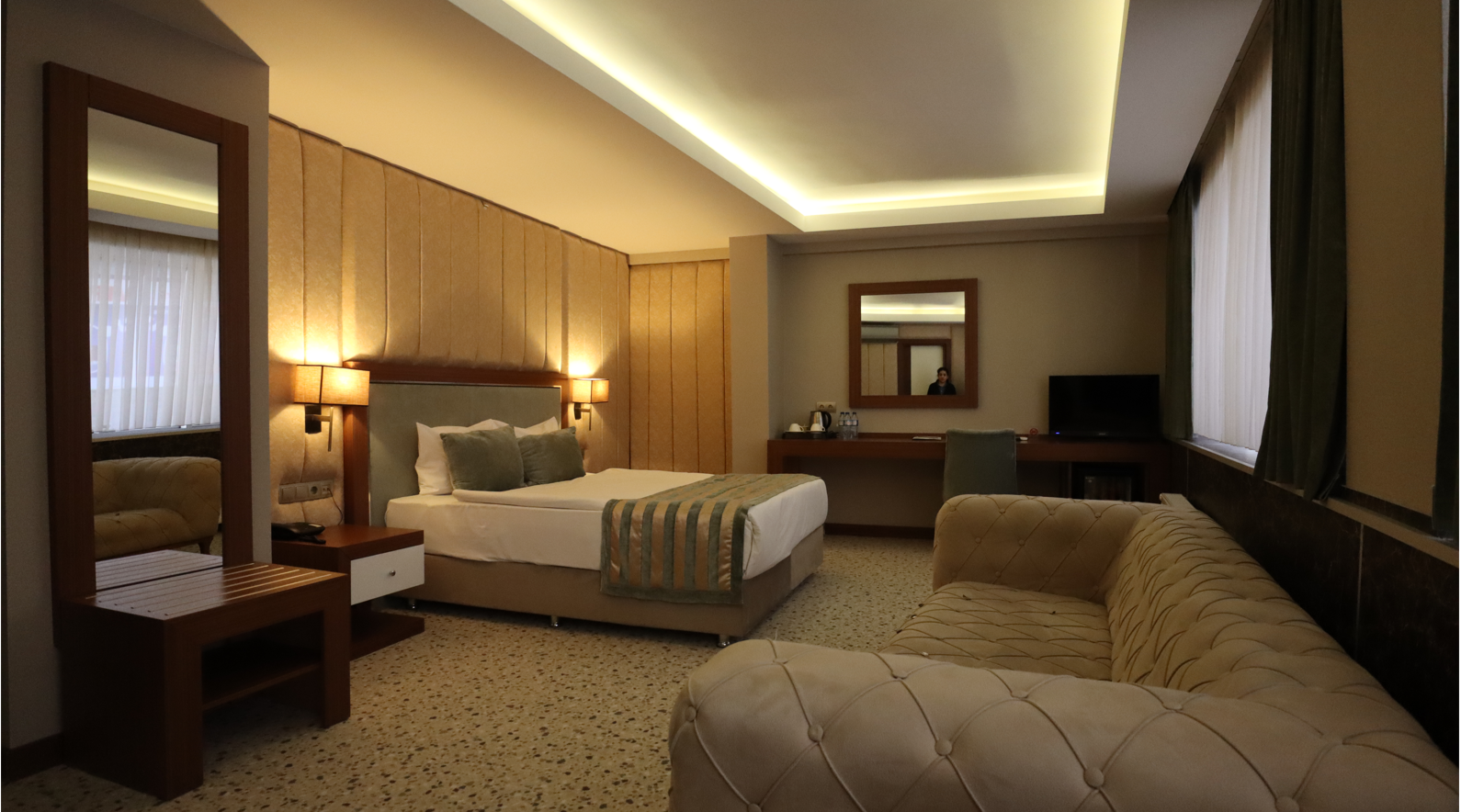 Royal Sweet Hotel