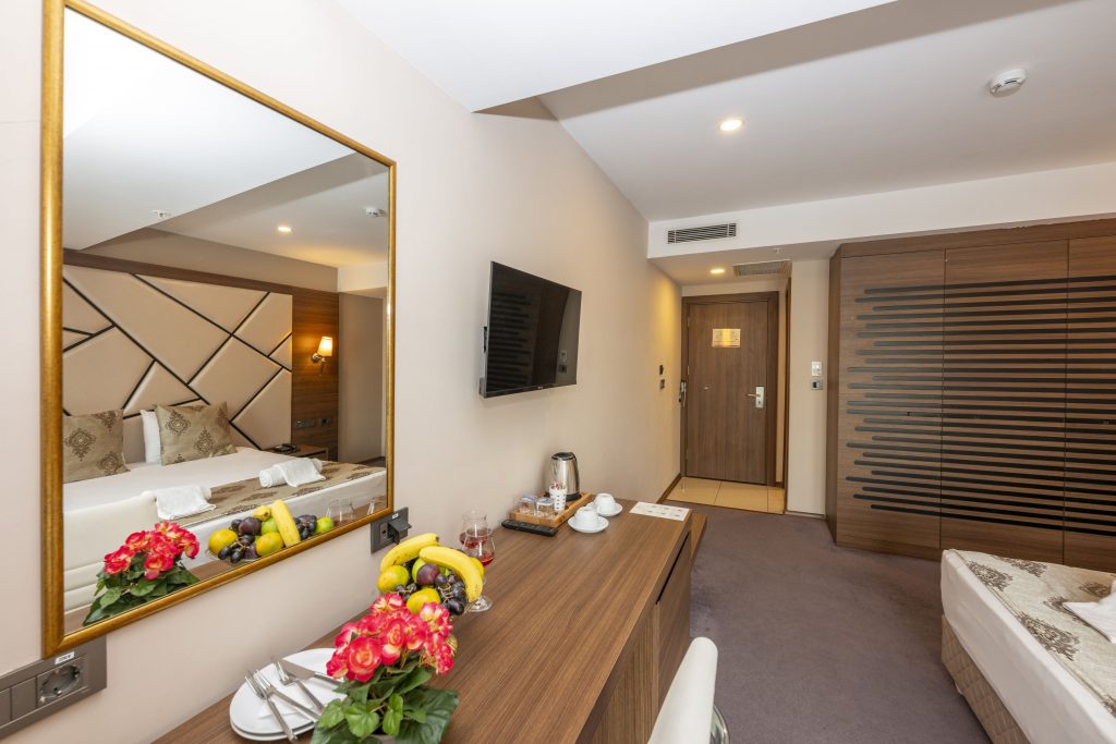 Litros Hotel