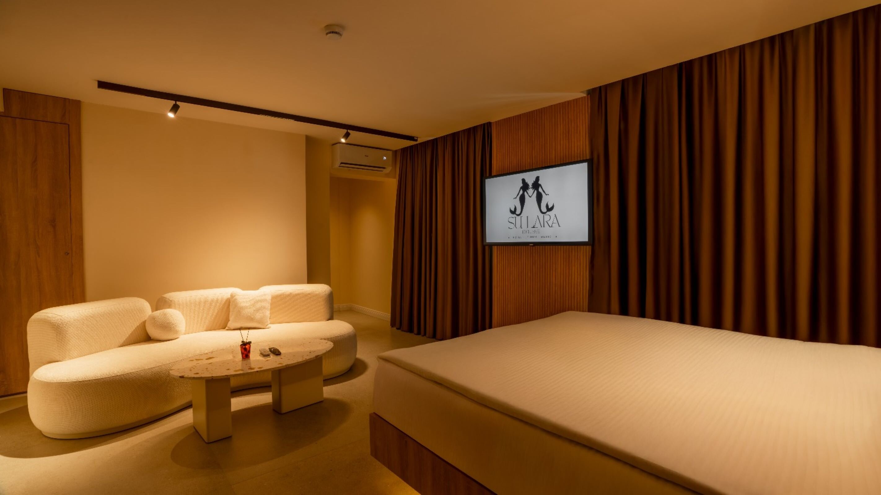 105 Standart Şehir Manzaralı Oda