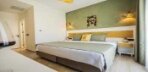 Superior Room with Pool View Görseli