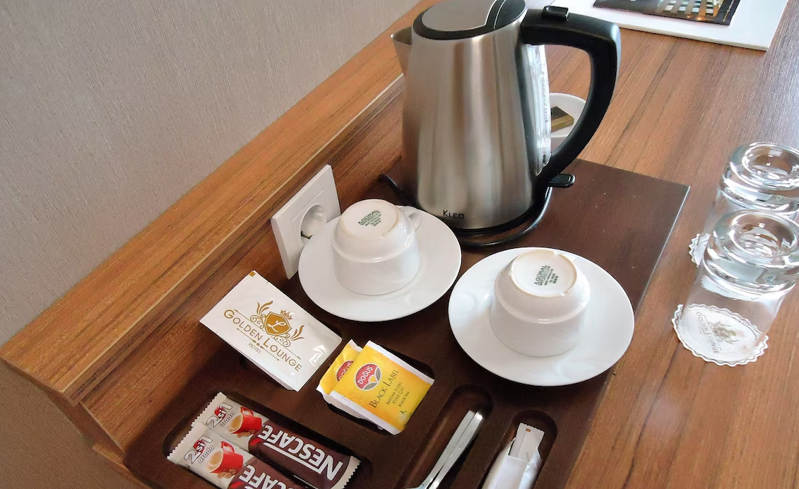 Golden Lounge Hotel · 4