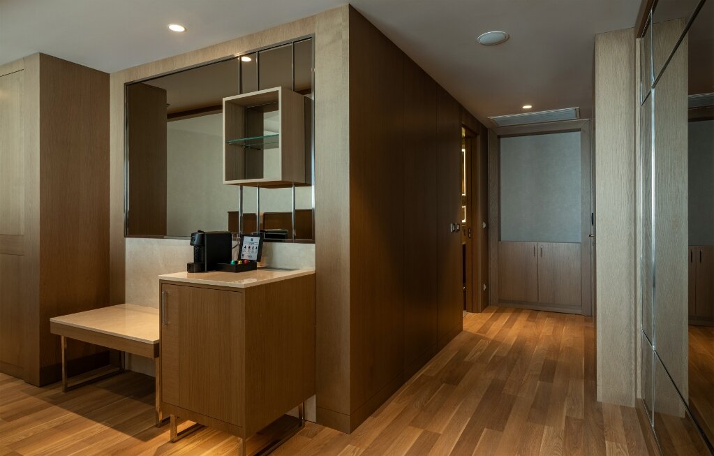 Executive Thermal Family Suite