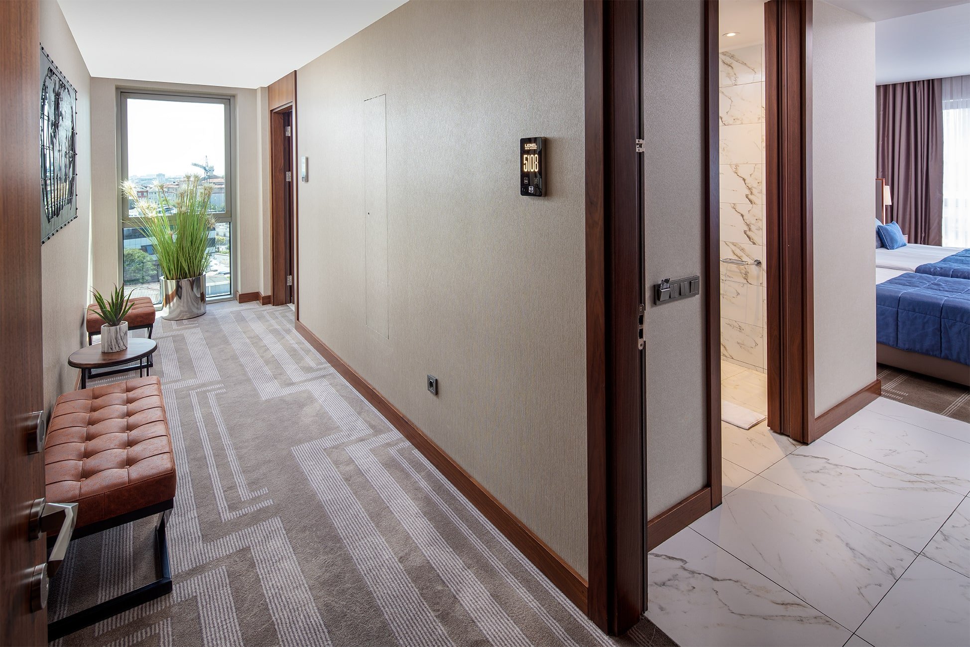 Lionel Hotel · 27