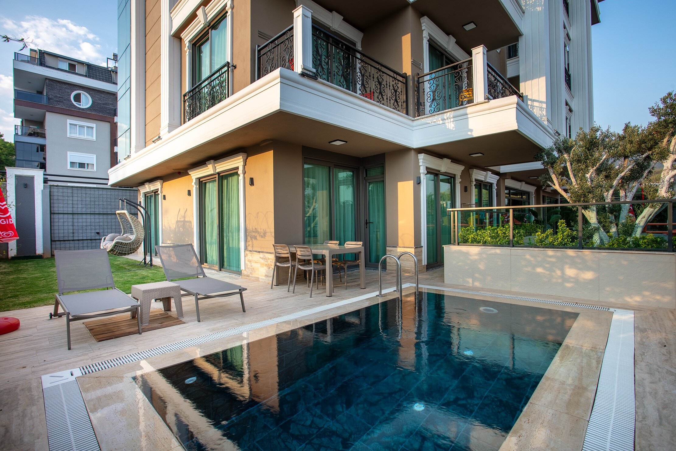 Premium Suite Room, Pool View