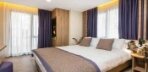 Balkonlu Double Superior Room - Kara Manzaralı Görseli