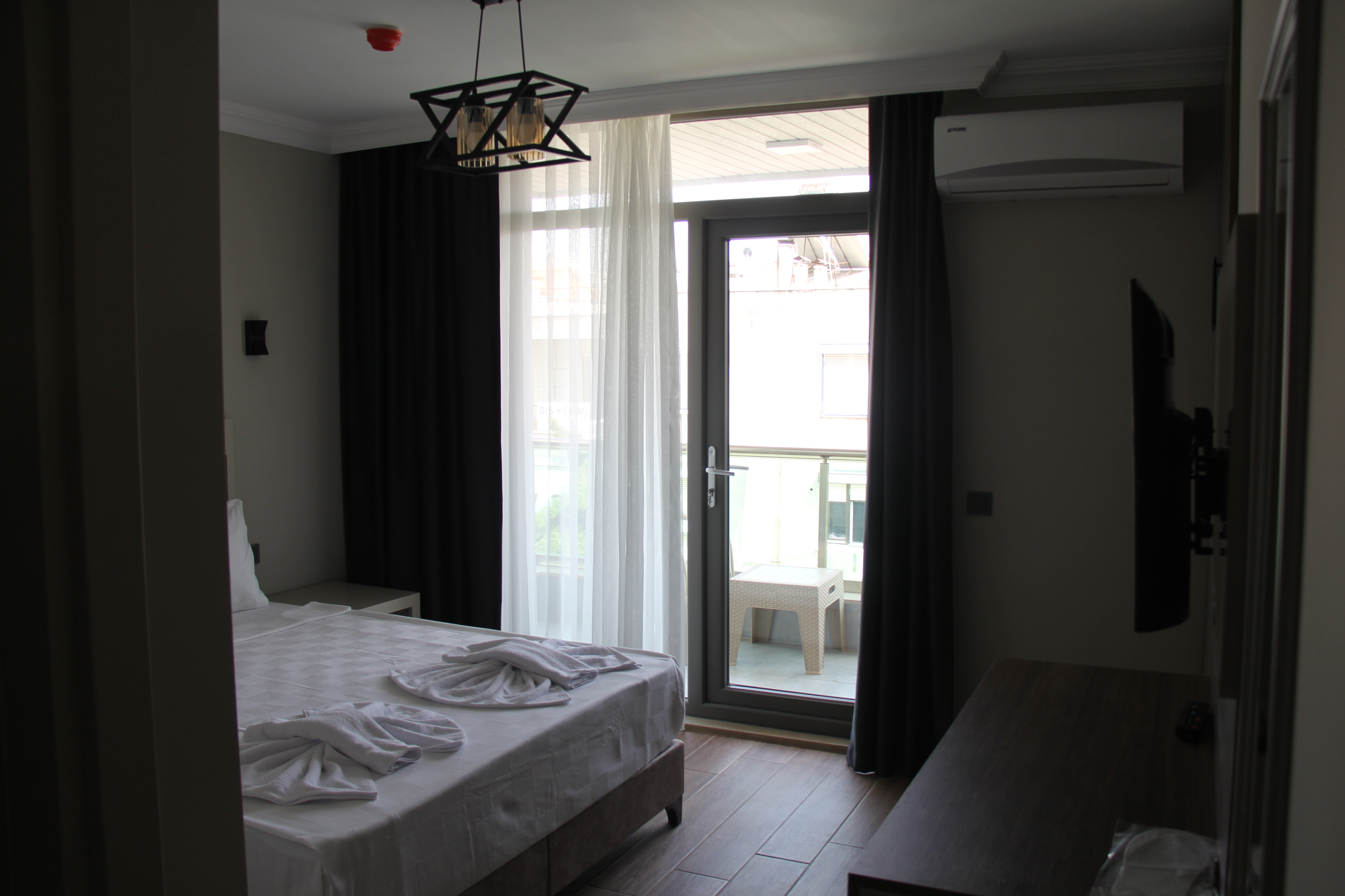 Deluxe Room (Balcony)