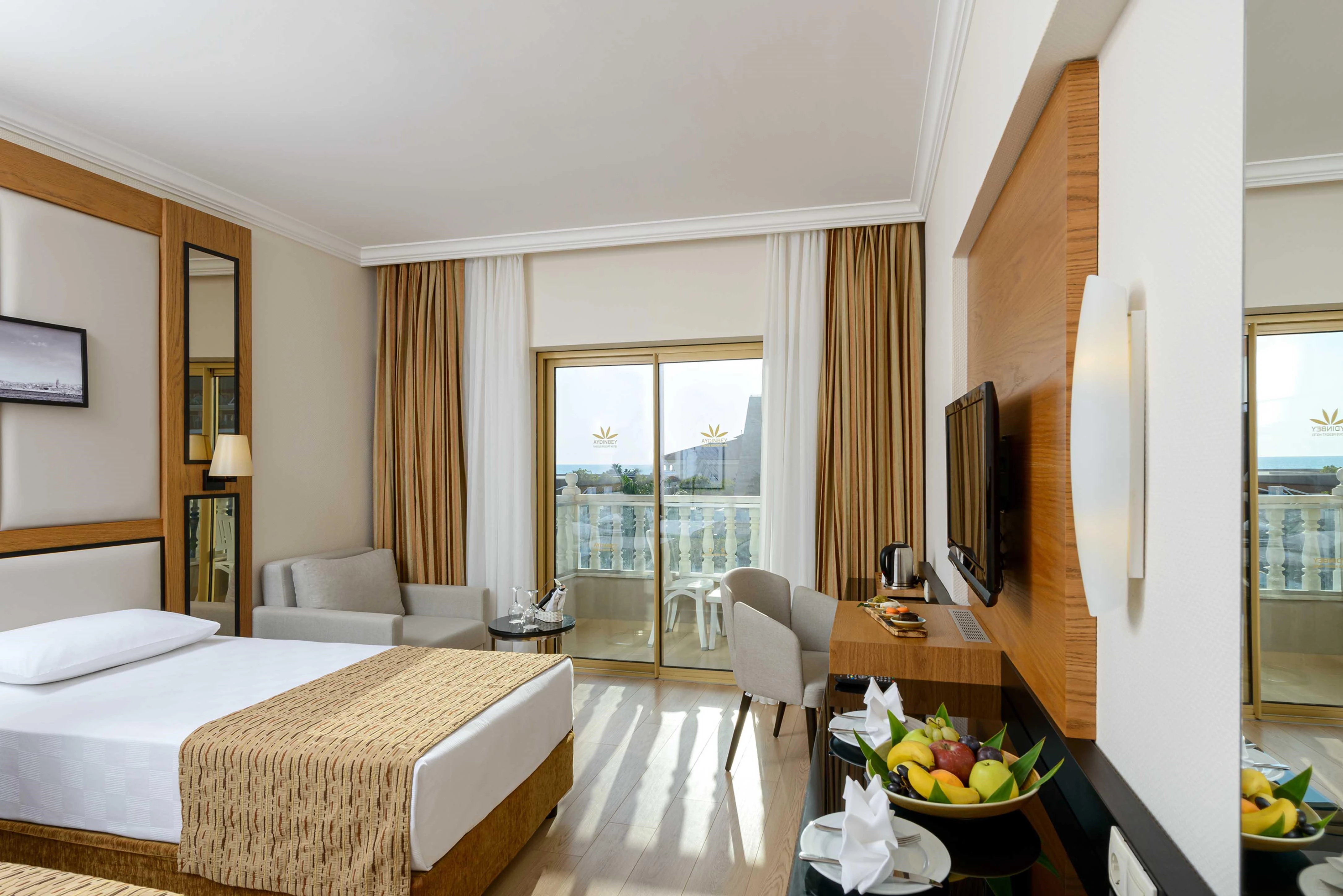 Aydınbey Famous Resort Hotel Standart Yandan Deniz Manzaralı Oda 