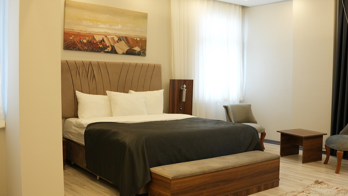 Standart Oda, Şehir Manzaralı
