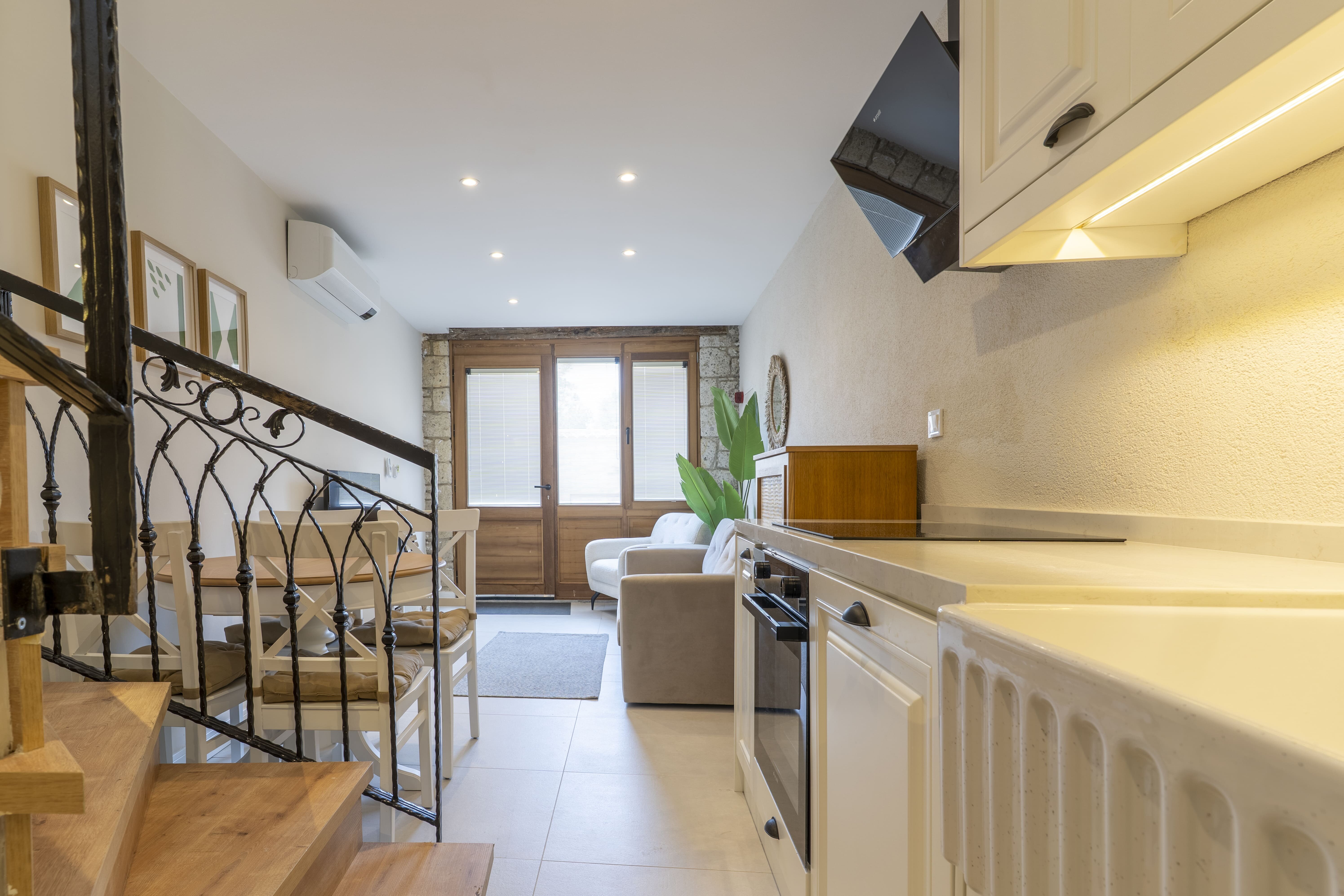 Naro Suites 3