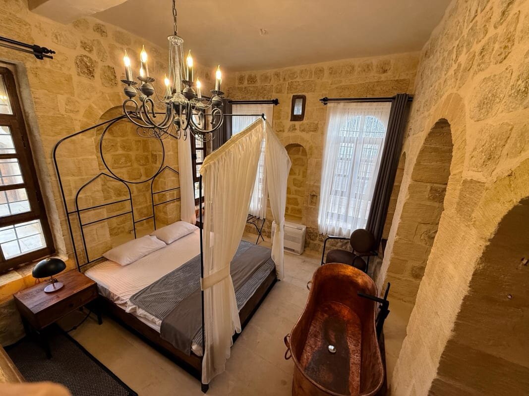Suite Room 204