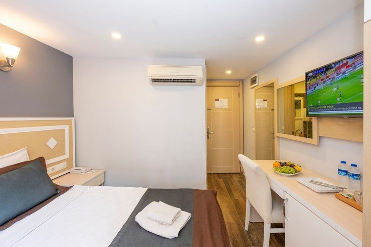 Legend Tulip Hotel