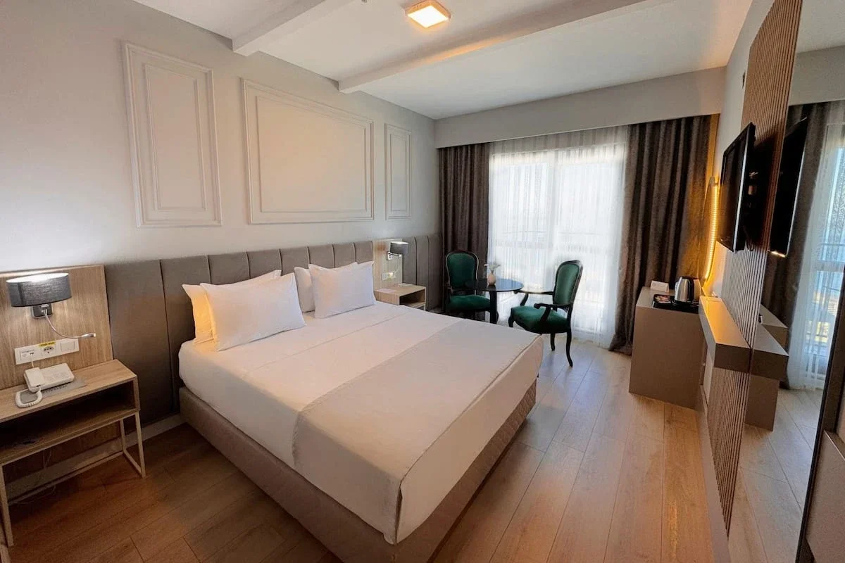 Deluxe French Room Sea View