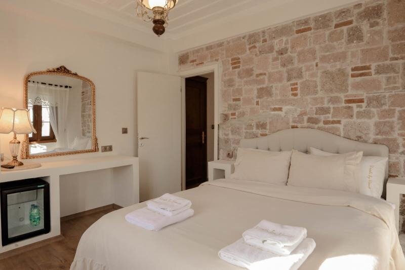 Cunda Vrodi Otel
