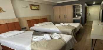Metros Hotel · 40