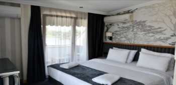 Double Royal Hotel