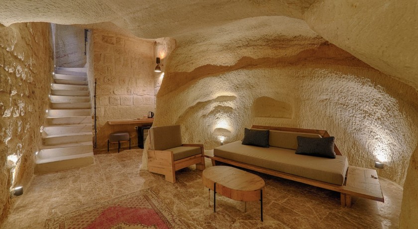 Solem Cave Suites