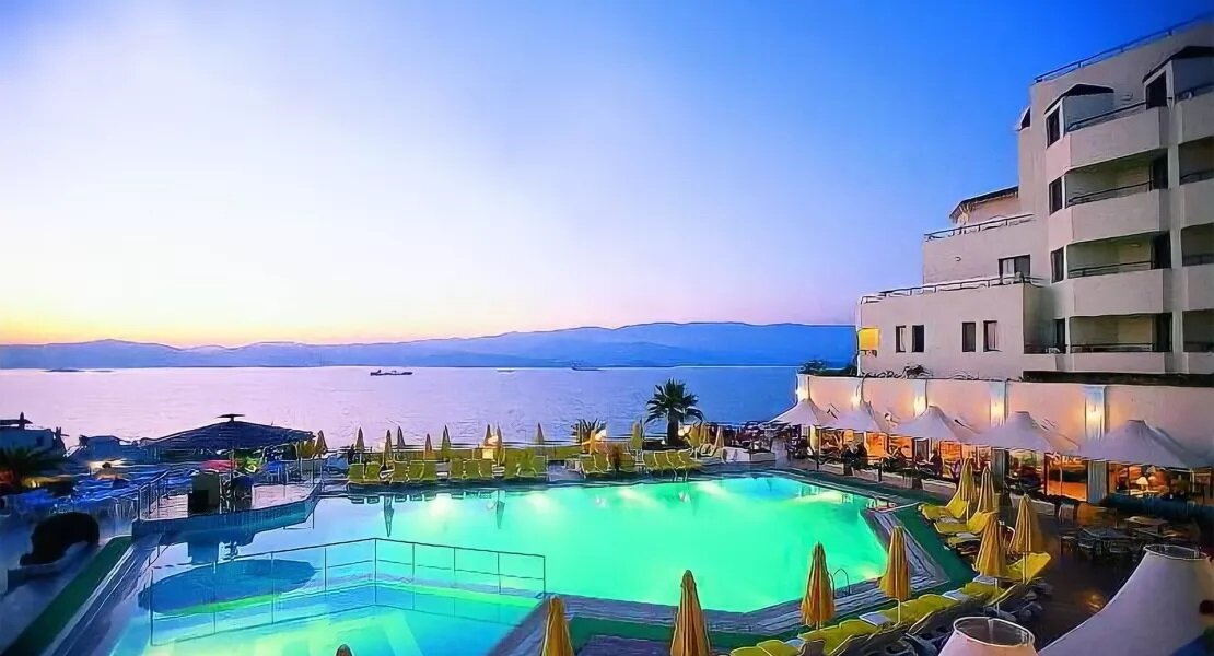 Roseira Beach Resort