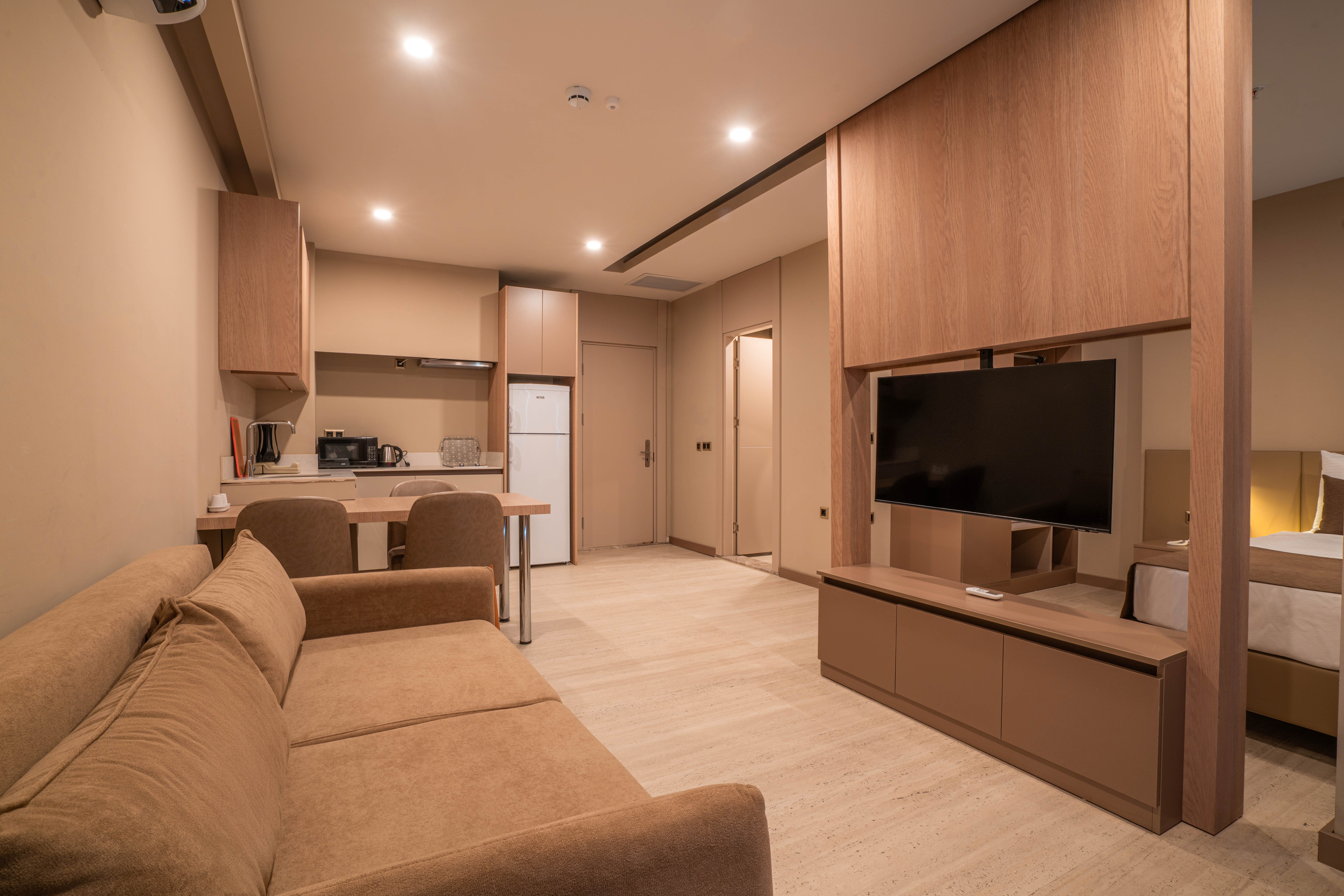 1+1 Family Suite