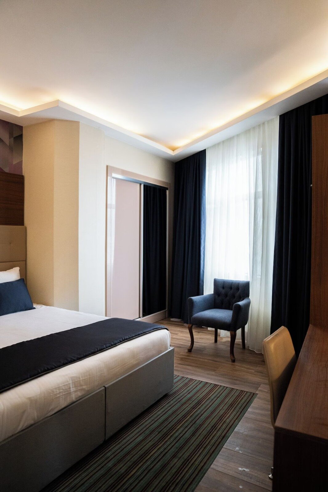 Standart French Oda