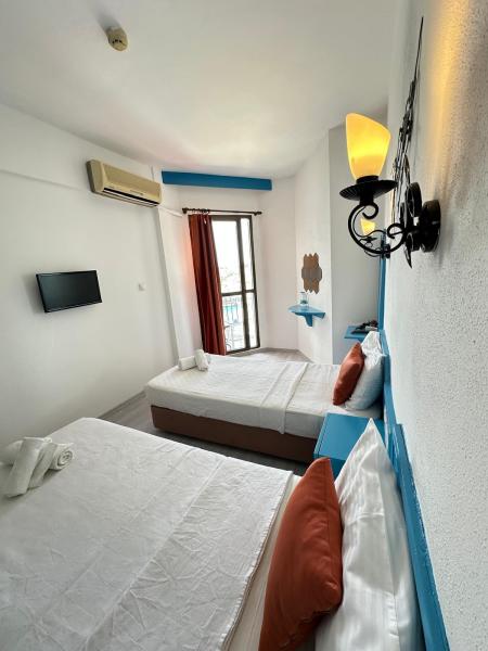 Twin Room, Partial Sea View