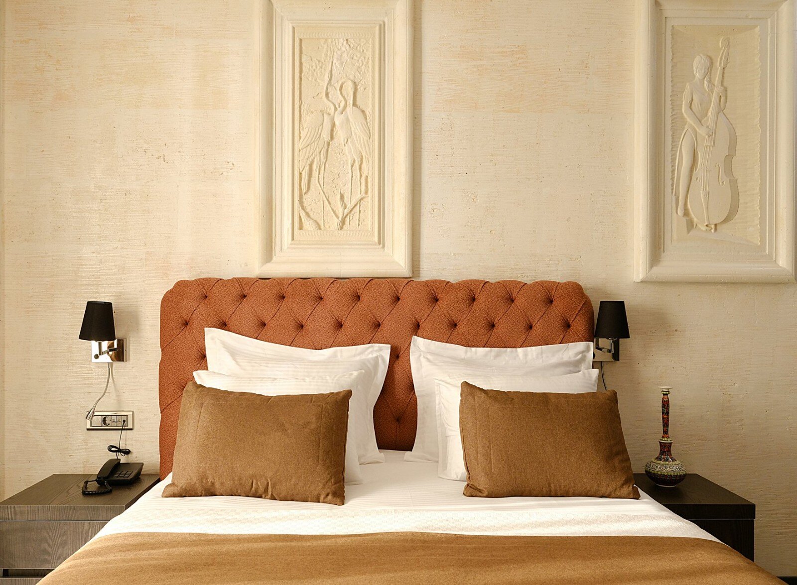 Grand Suit Room