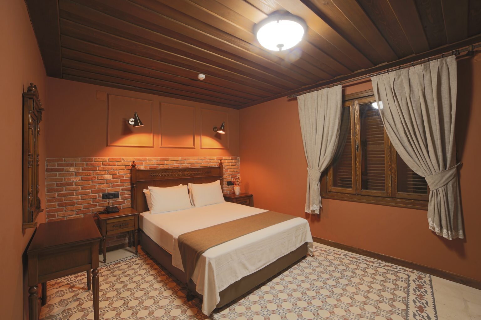Sam Franss Butik Otel