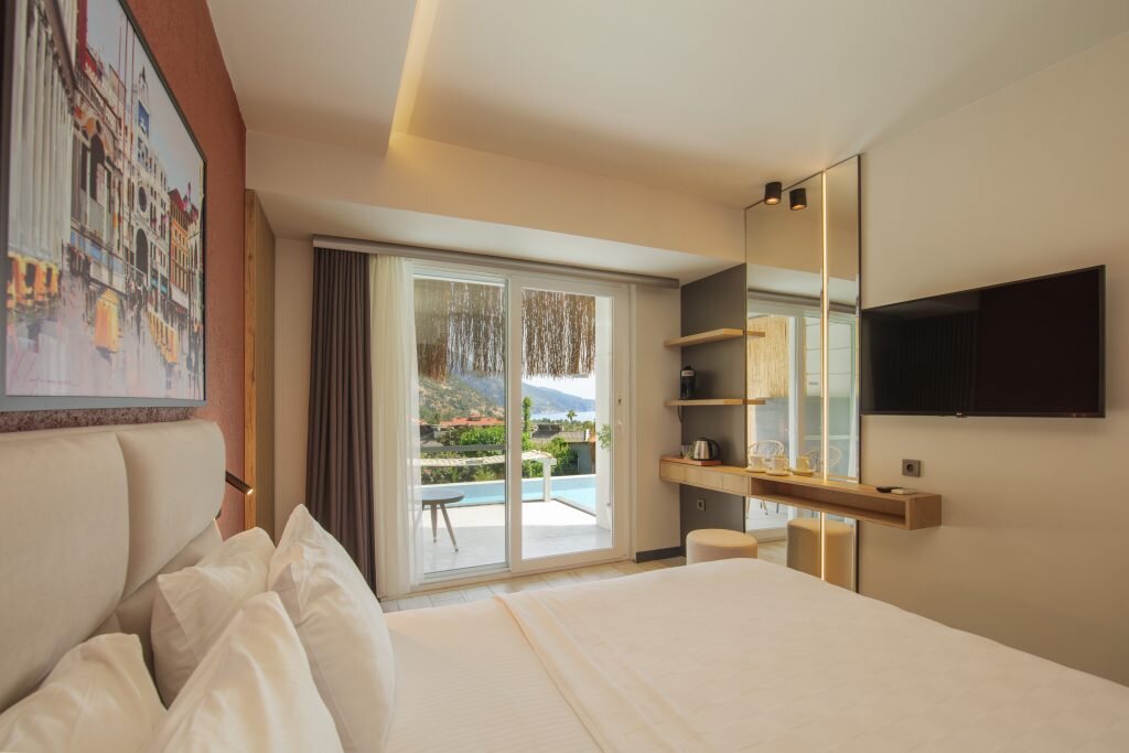 Sea View Swim Up Room