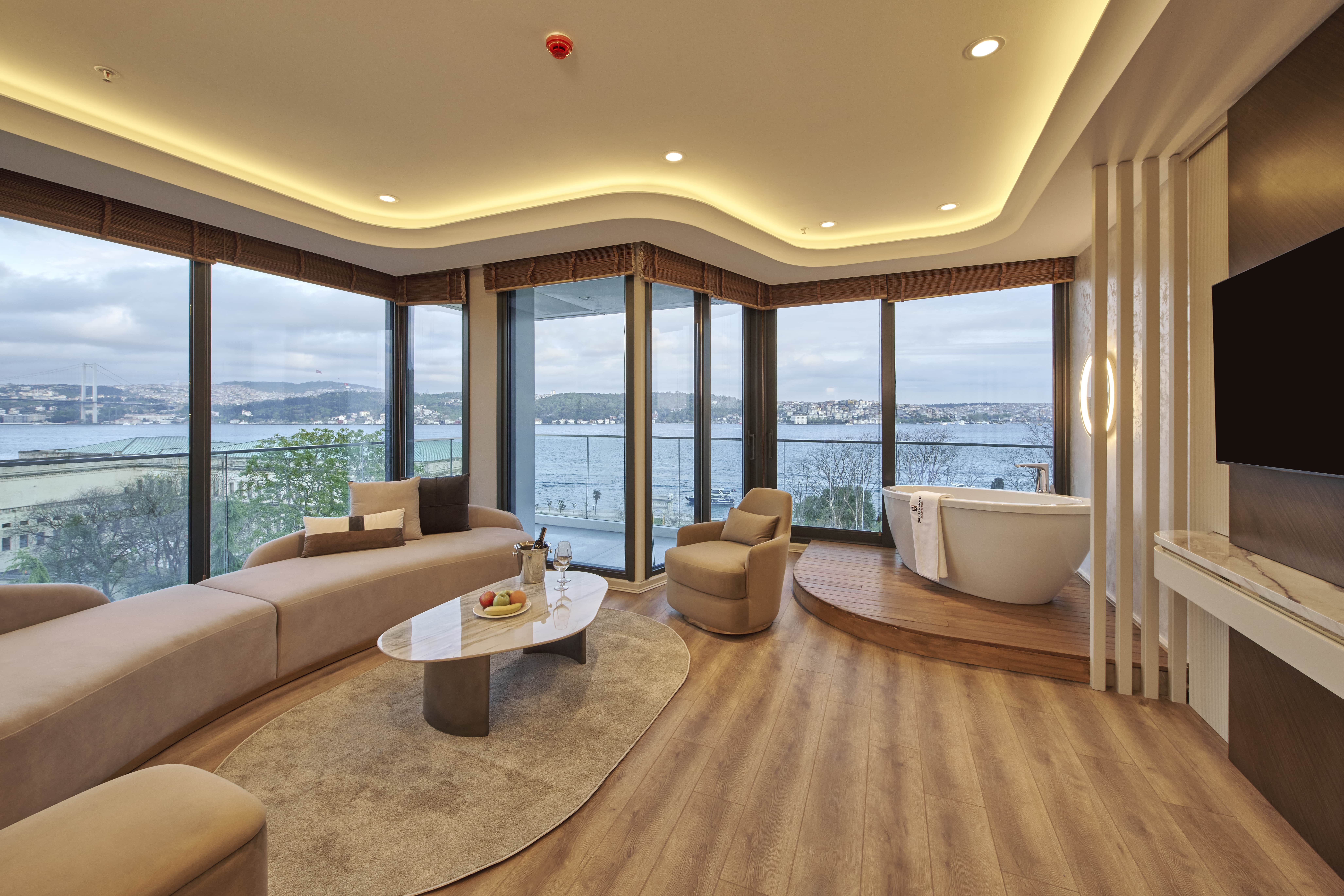 Bosphorus Süit, Boğaz Manzaralı