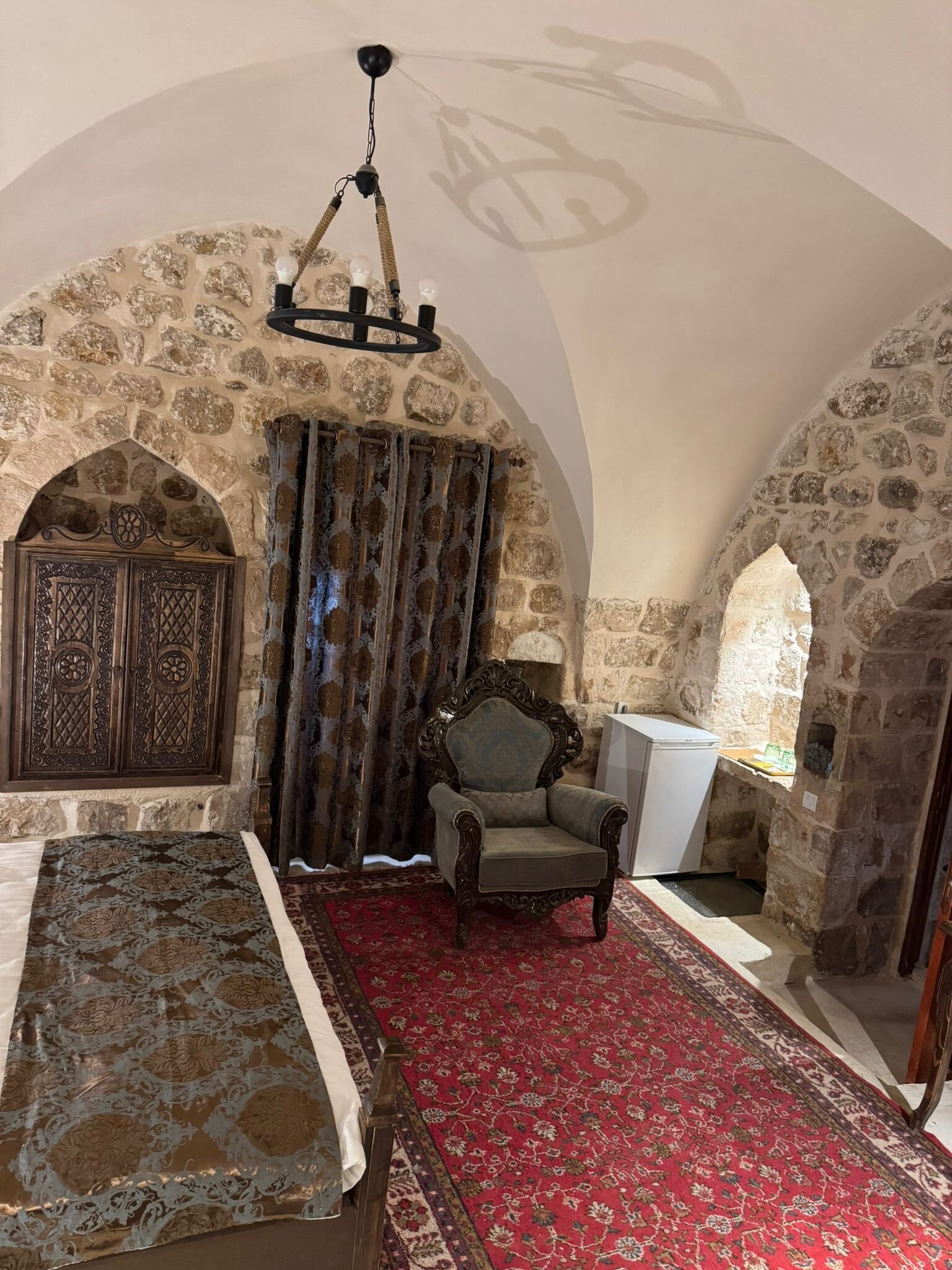 Delux Antique 1