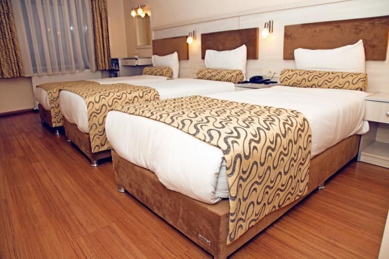 Grand Zeybek Rezervasyon