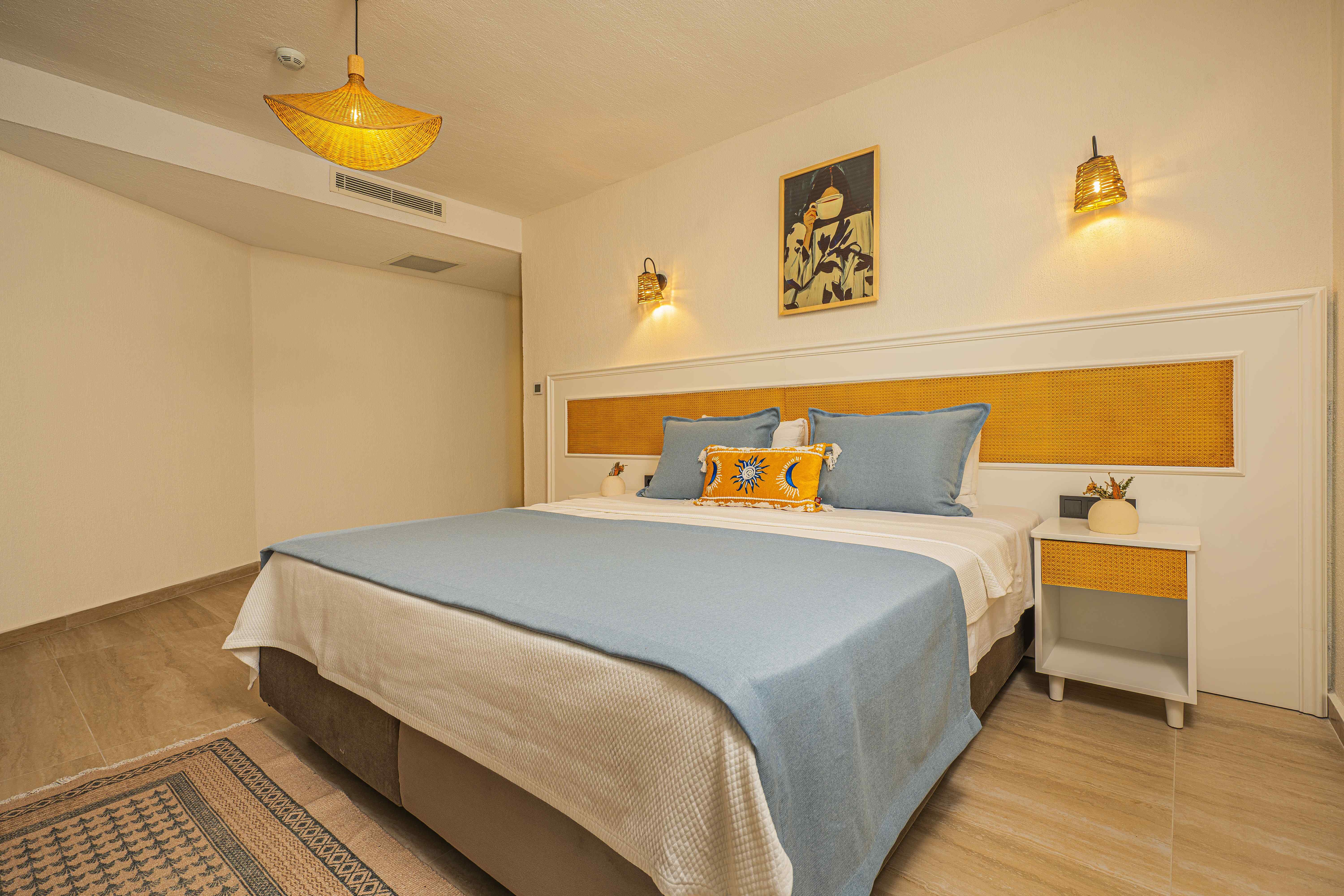 Standart Room With King Bed -1. Kat