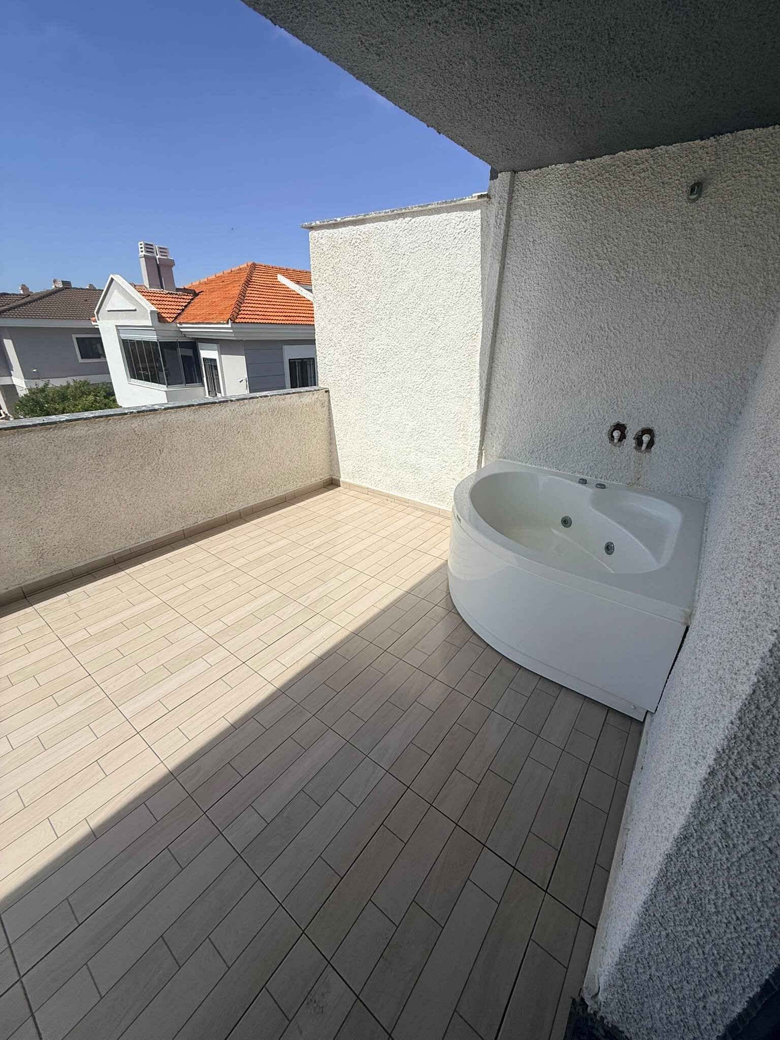 Deluxe Jacuzzi Room