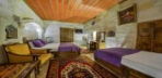 Deluxe Cave Room Görseli