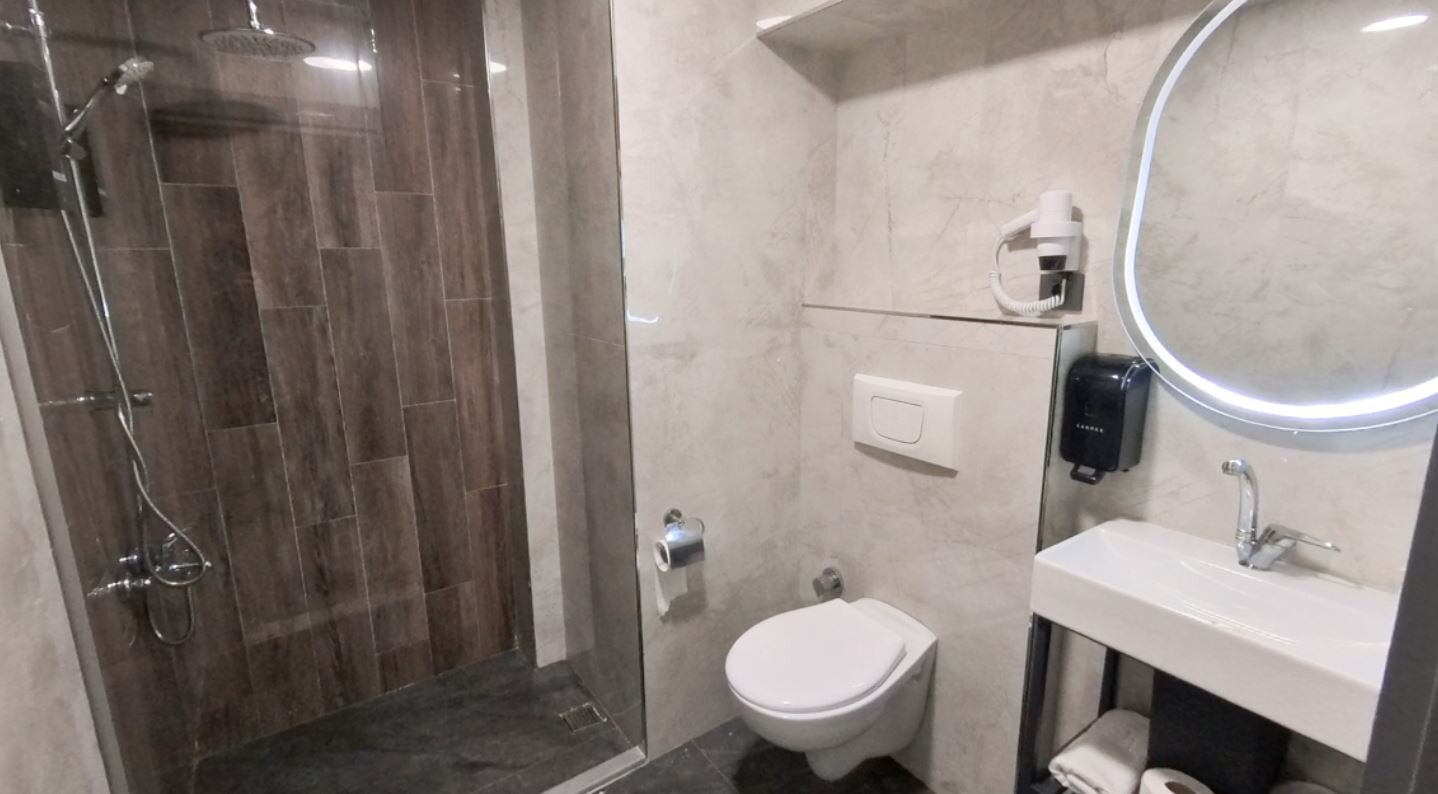 Standart Üç Tek Yataklı Oda