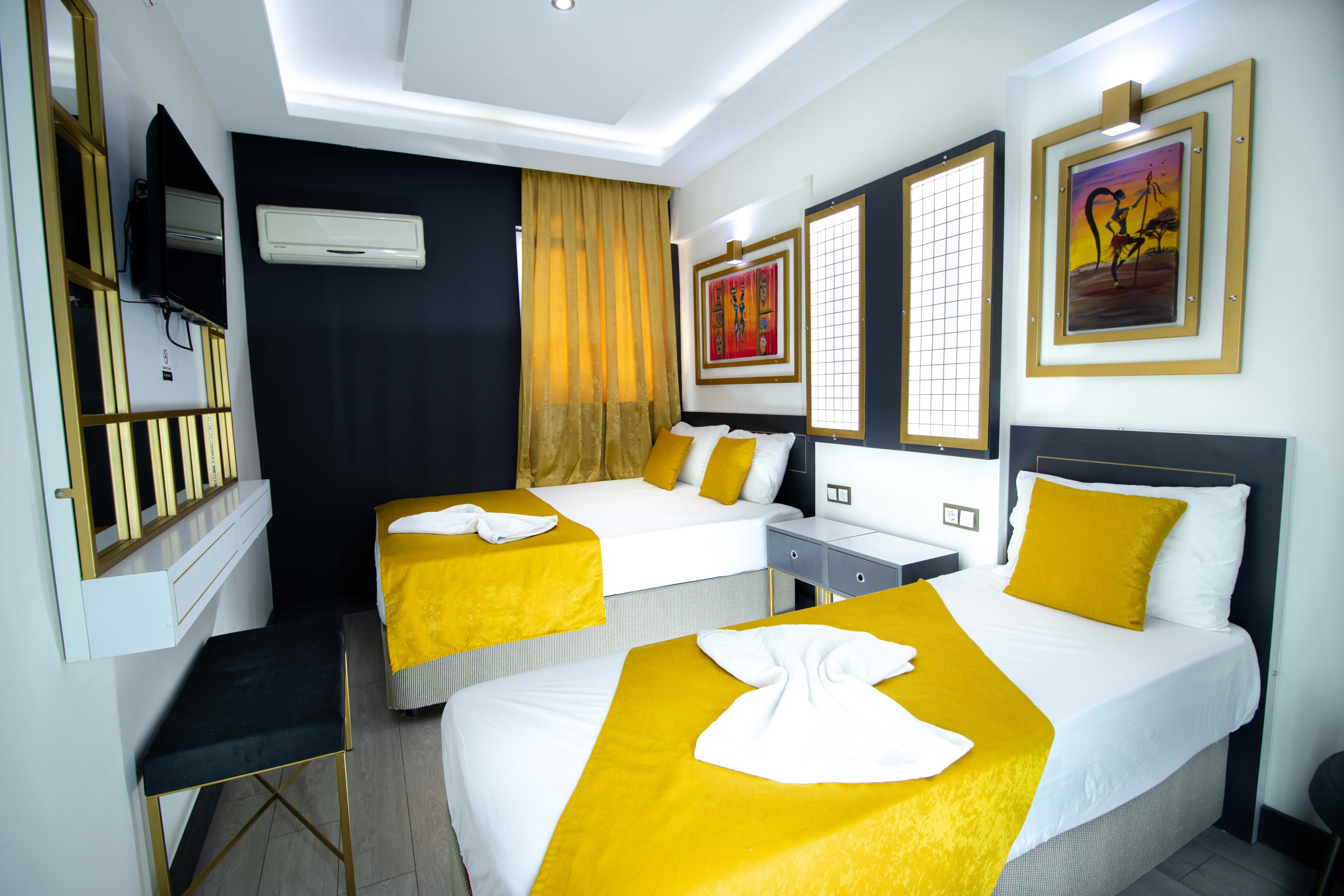 Expo Royal Hotel