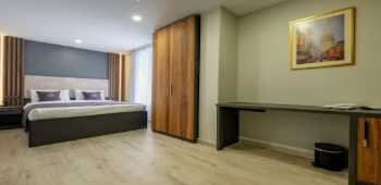 Fly Point Hotel · 37