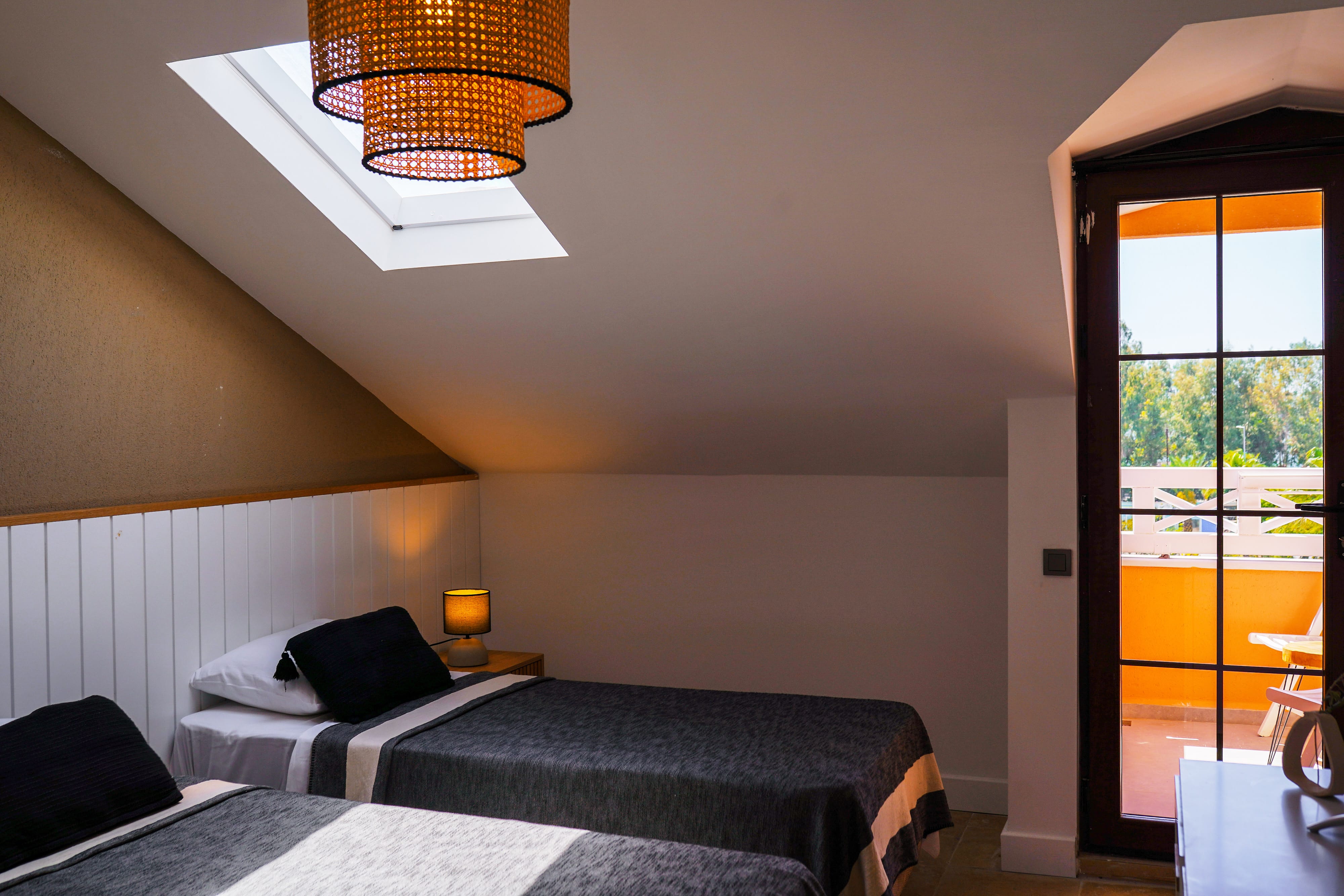 Club Çatı Iki Ayrı Yataklı Oda, Deniz Manzaralı (Balkonlu)