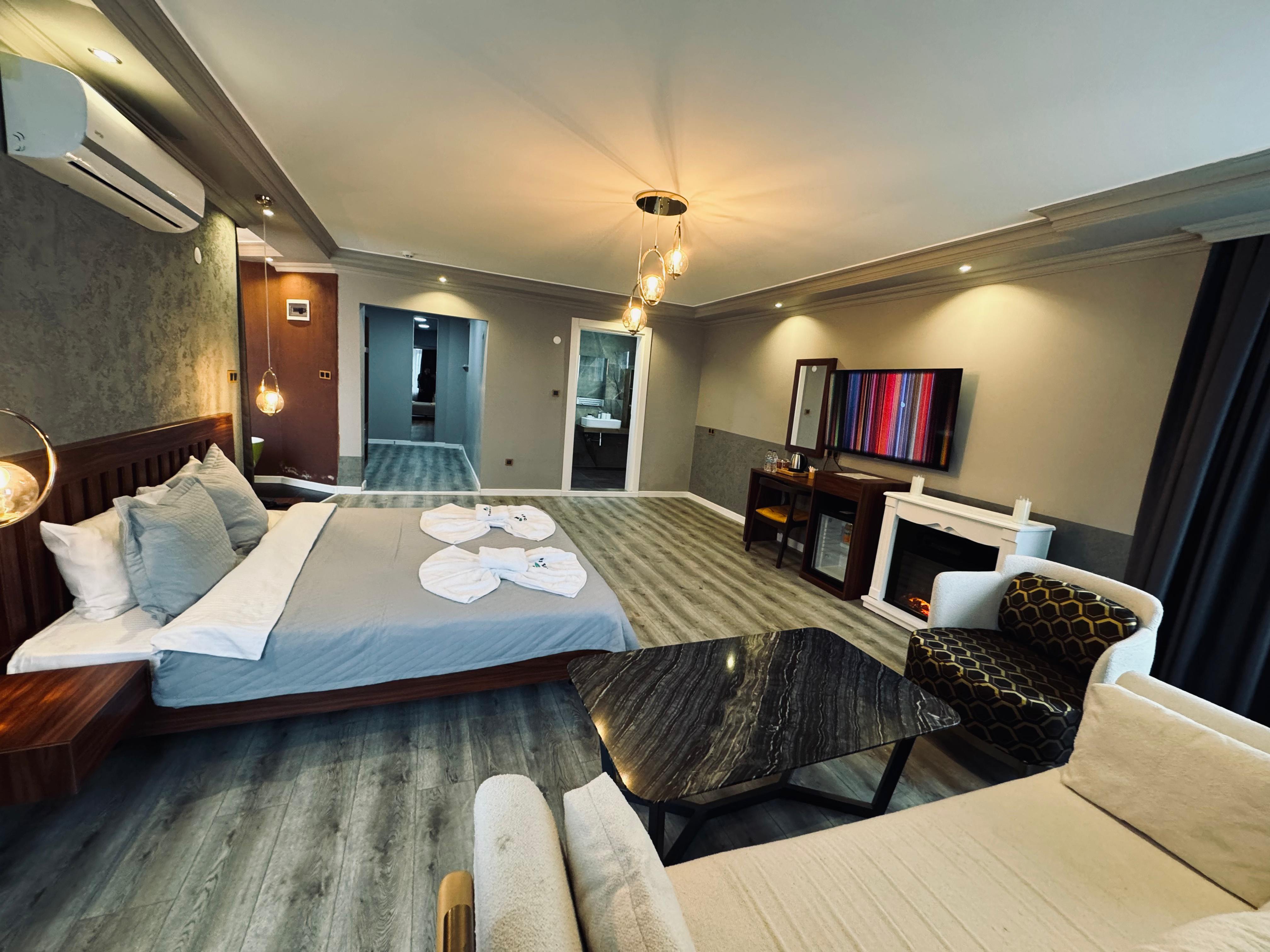 Junior Suite Room