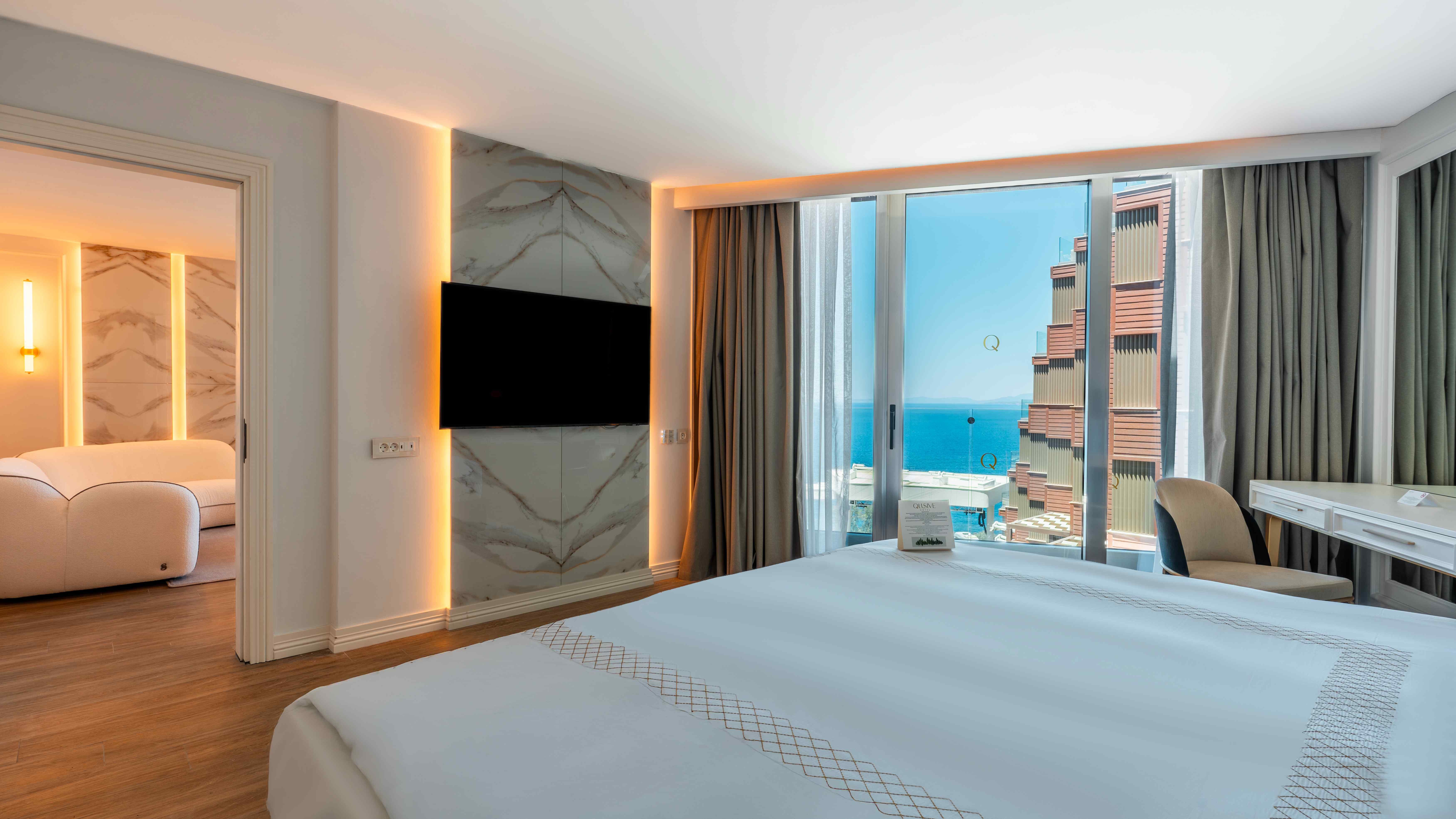 Junior Suite Deniz Manzaralı Oda