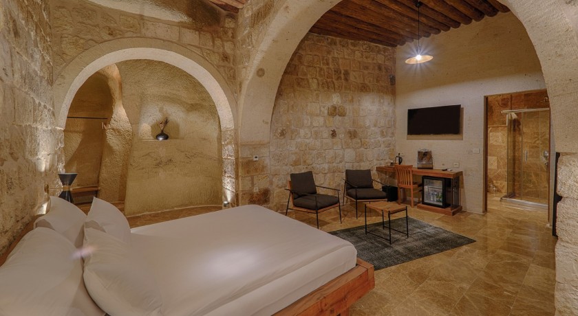Solem Cave Suites