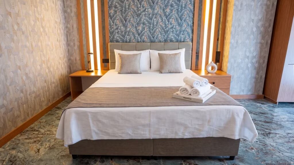Clay Dome Hotel · 4